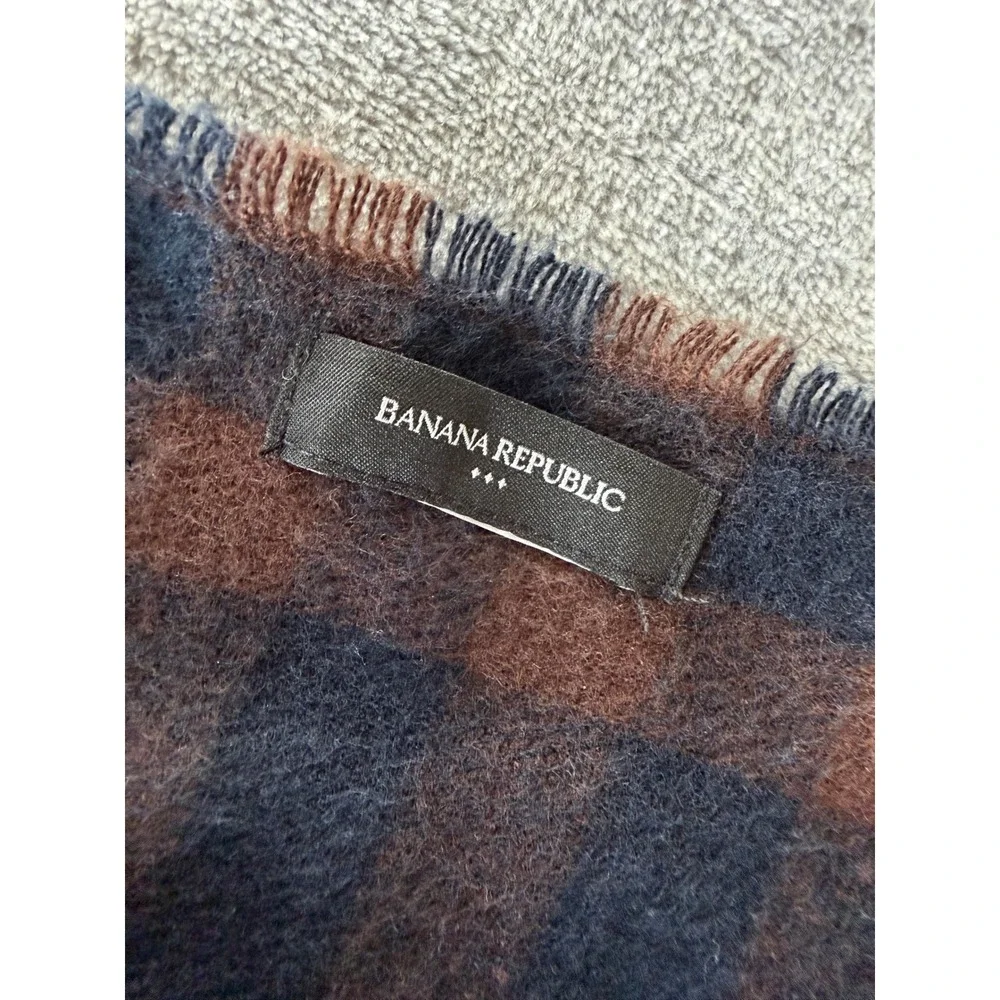 Banana Republic Navy Blue Brown Plaid Oversized Blanket Scarf Shawl Wrap Preppy